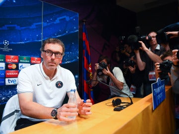 Laurent Blanc, técnico del PSG, en rueda de prensa