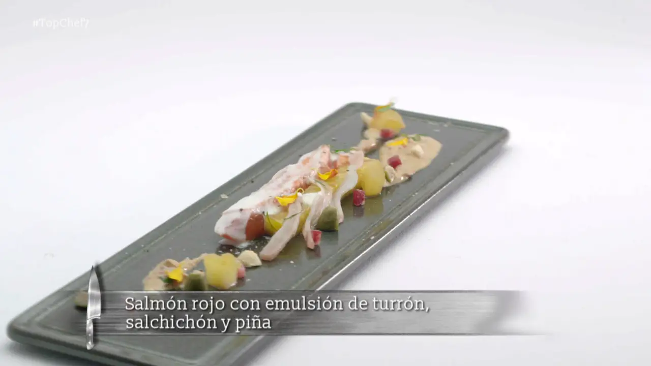 Salmón rojo con emulsión de turrón, salchichón y piña