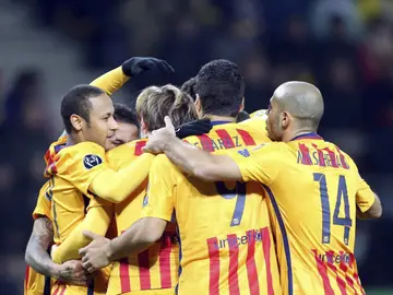 Los jugadores del Barcelona celebran el primer gol de Rakitic Los jugadores del Barcelona celebran el primer gol de Rakitic
