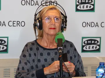 Rosa Díez, fundadora de UPyD, durante una entrevista en Onda Cero Rosa Díez, fundadora de UPyD, durante una entrevista en Onda Cero