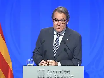 Artur Mas comparece tras firmar la constitución del Parlament Artur Mas comparece tras firmar la constitución del Parlament