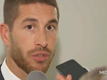 Sergio Ramos habla con los medios tras finalizar el partido