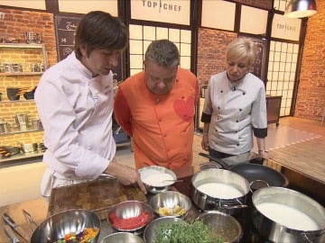 Álex, Montse y Sergio tienen que hacer un plato con salmón, turrón, salchichón, ciruelas y crestas de gallo en la última oportunidad 