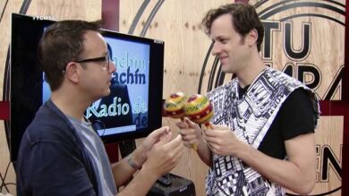 Edu Soto demuestra en los ensayos que puede cantar sin moverse