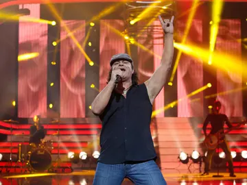 El Sevilla baja a los infiernos para interpretar a AC/DC en 'Highway to Hell' El Sevilla baja a los infiernos para interpretar a AC/DC en 'Highway to Hell'