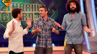 Juan y Damián nos enseñan cómo sobrevivir a la cesta de la compra en pareja