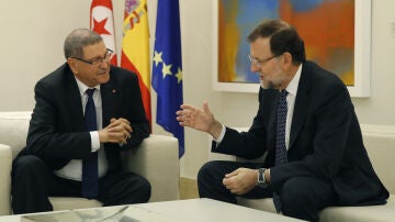 Rajoy recibe al primer ministro de Túnez