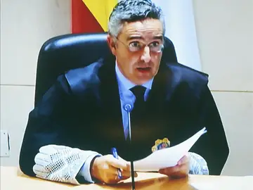 El jurado del caso Asunta se reúne por cuarto día para debatir el veredicto El jurado del caso Asunta se reúne por cuarto día para debatir el veredicto