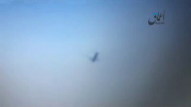 Estado Islámico se atribuye la autoría del derribo del avión pero Rusia lo desmiente