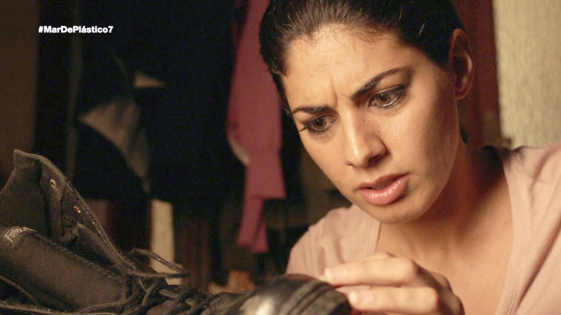 Lola encuentra pruebas del crimen