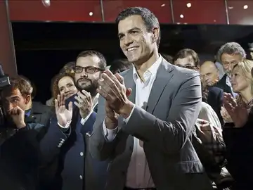 Pedro Sánchez en el mitin del PSOE con el apoyo del mundo de la Cultura. Pedro Sánchez en el mitin del PSOE con el apoyo del mundo de la Cultura.