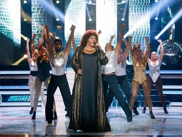 Falete imita a Gloria Gaynor Falete imita a Gloria Gaynor