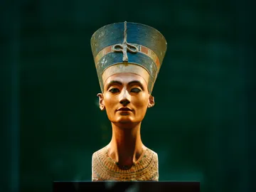 Nefertiti Nefertiti