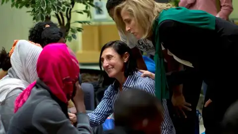 Los primeros refugiados llegan a España Los primeros refugiados llegan a España