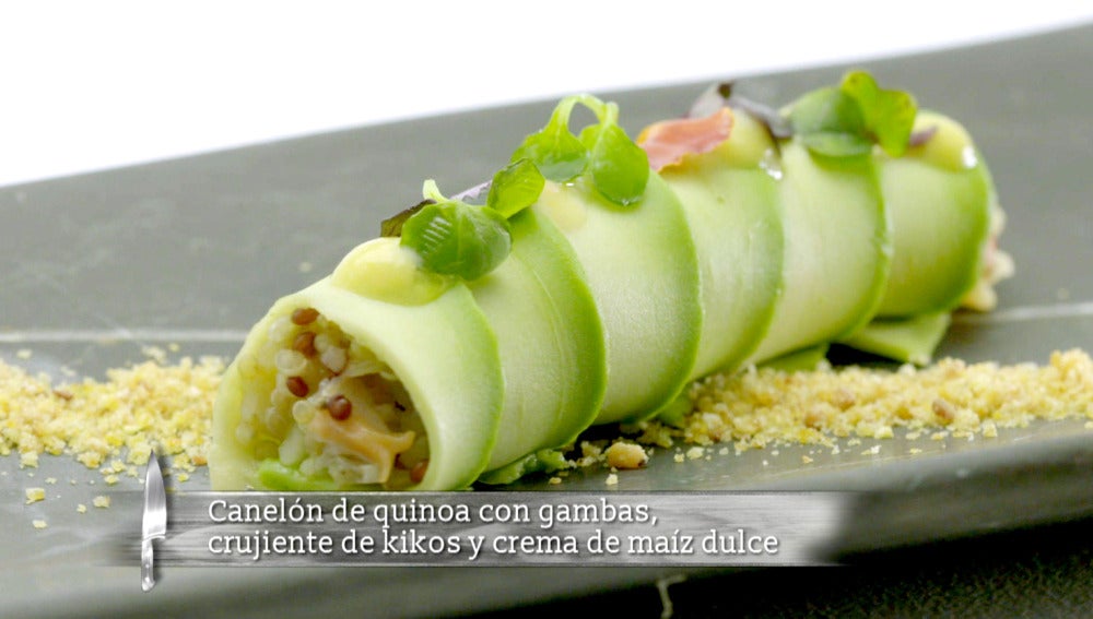 Canelón de quinoa con gambas, crujiente de kikos y crema de maíz dulce