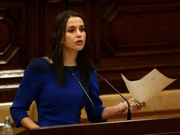 La presidenta del grupo parlamentario de Ciudadanos, Inés Arrimadas. La presidenta del grupo parlamentario de Ciudadanos, Inés Arrimadas.