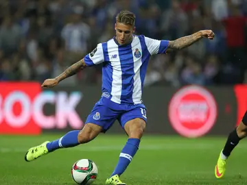 Cristian Tello, durante un partido con el Oporto Cristian Tello, durante un partido con el Oporto