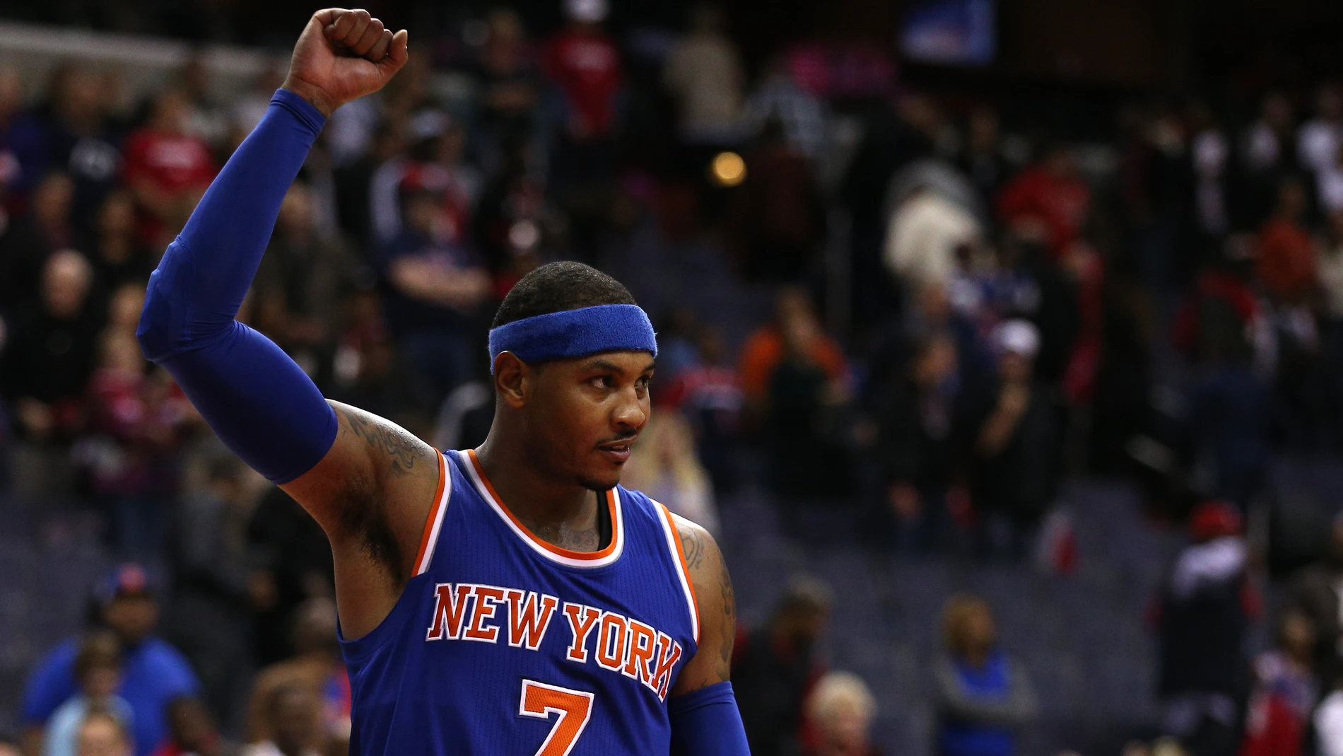 Carmelo Anthony celebra la victoria de los Knicks Carmelo Anthony celebra la victoria de los Knicks