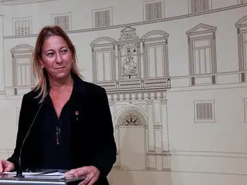 Neus Munté ante los medios de comunicación Neus Munté ante los medios de comunicación