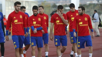 Los jugadores de la Selección finalizan el entrenamiento en la Ciudad Deportiva de las Rozas