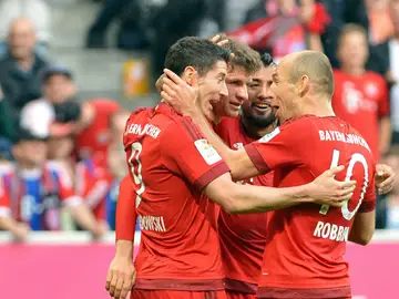 Robben y Lewandowski celebrando un gol Robben y Lewandowski celebrando un gol