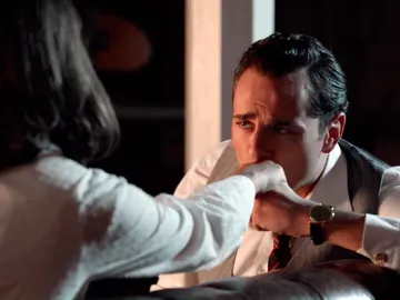 Raúl se disculpa con Ana Raúl se disculpa con Ana