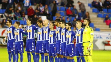 Jugadores del Leganés guardan un minuto de silencio por los atentados en Francia