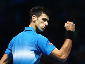 Novak Djokovic celebra un punto en el partido ante Nishikori