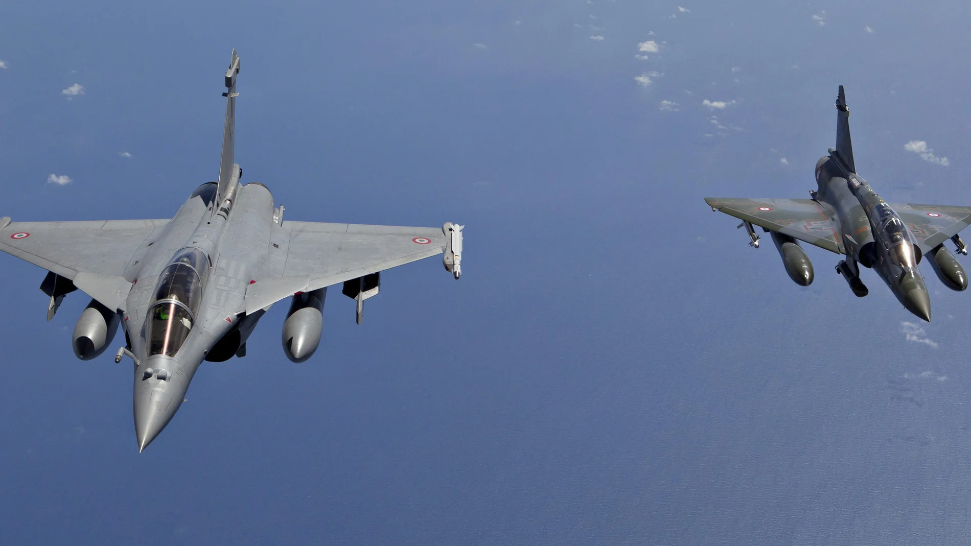 Cazas franceses se dirigen hacia Siria Cazas franceses se dirigen hacia Siria