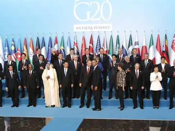 Foto de familia de la reunión del G20 en Turquía Foto de familia de la reunión del G20 en Turquía