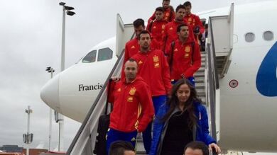 La Selección aterriza en Bruselas entre fuertes medidas de seguridad