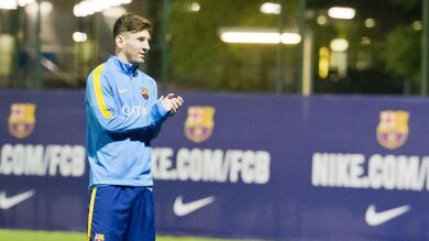 Messi se entrena con el grupo y apunta al Clásico del Bernabéu