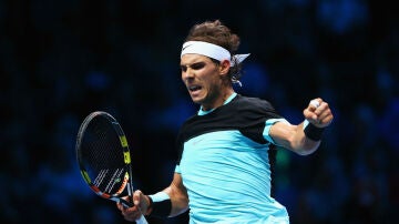 Rafa Nadal celebra un punto ante Wawrinka