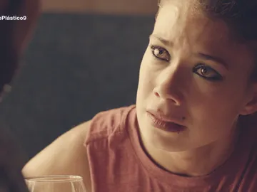 Pilar pide ayuda a su padre Pilar pide ayuda a su padre