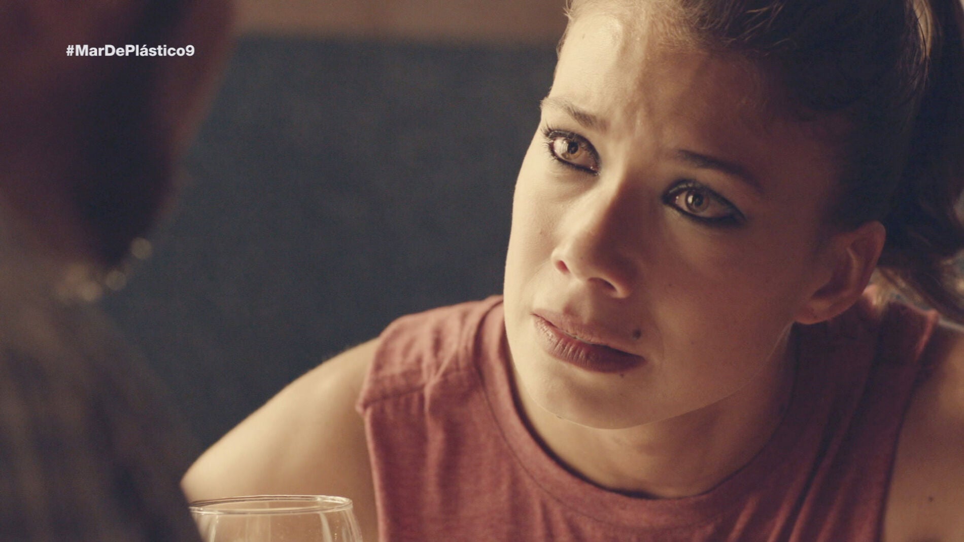 Pilar pide ayuda a su padre