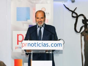 Javier Bardají recibe el premio a Mejor Directivo de Televisión