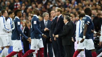 Cameron y el Príncipe Guillermo, en Wembley
