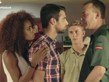 Fara es detenida por la Guardia Civil Fara es detenida por la Guardia Civil