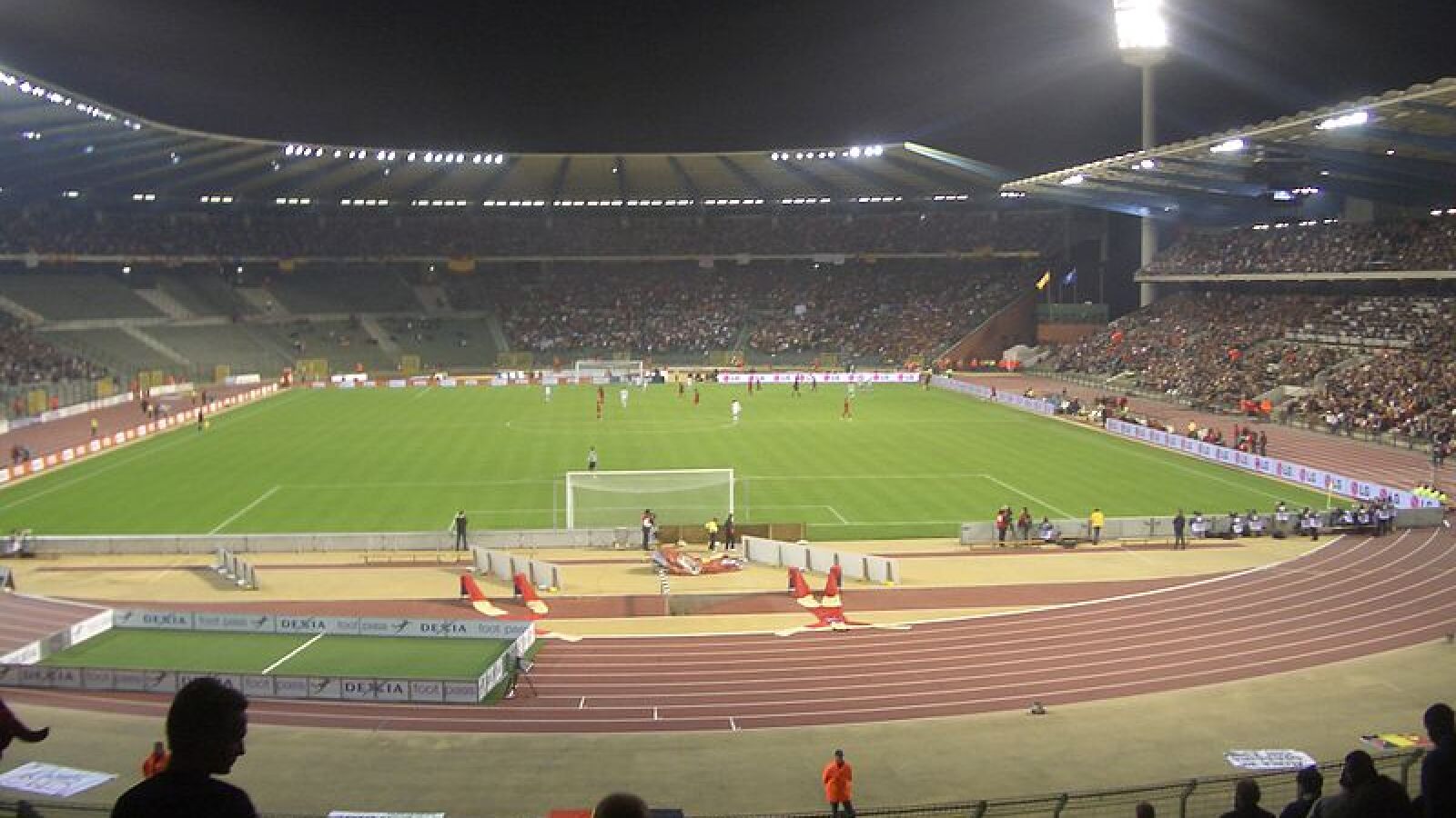 El terrorista huido habría estado merodeando por el estadio del Bélgica - España
