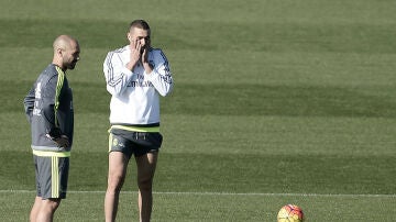 Benzema en el entrenamiento del Real Madrid