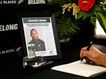 El homenaje de los All Blacks a Jonah Lomu