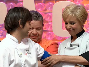 Sergio consigue su primera inmunidad con un postre de máquina Sergio consigue su primera inmunidad con un postre de máquina