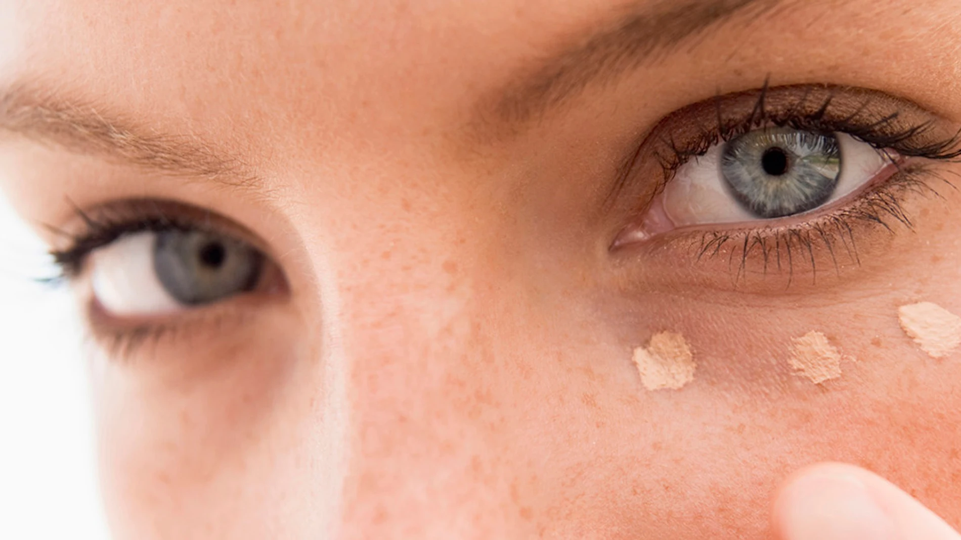 Ojos de una mujer Ojos de una mujer