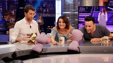 Trancas y Barrancas han jugado con Pablo Puyol y Silvia Abril a 'Tu cara me gira'.