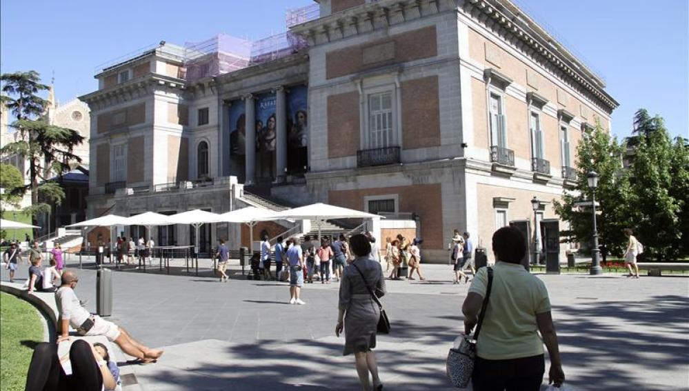 Vista de la fachada del Museo del Prado de Madrid