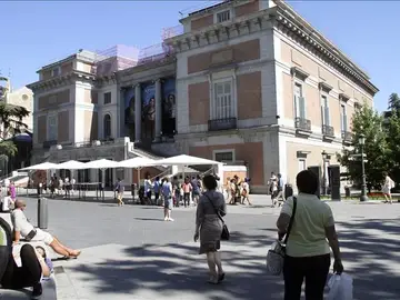 Vista de la fachada del Museo del Prado de Madrid Vista de la fachada del Museo del Prado de Madrid