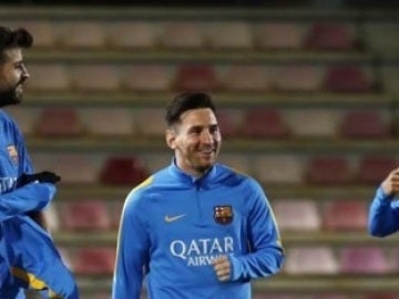 Messi, Piqué y Neymar, en el entrenamiento del Barcelona