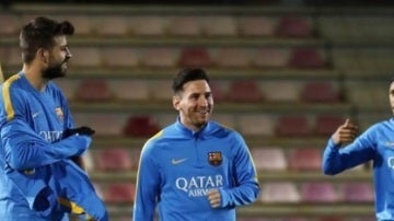 Messi, Piqué y Neymar, en el entrenamiento del Barcelona