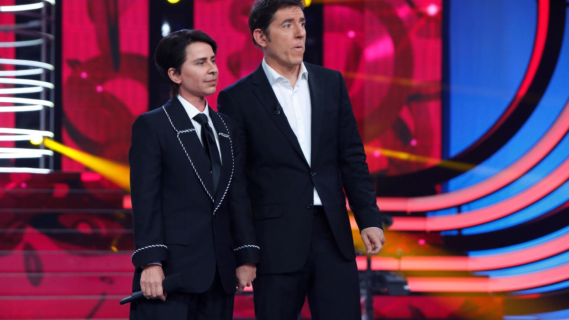 Vicky Larraz escucha la valoraci&oacute;n que el jurado hace de su actuaci&oacute;n