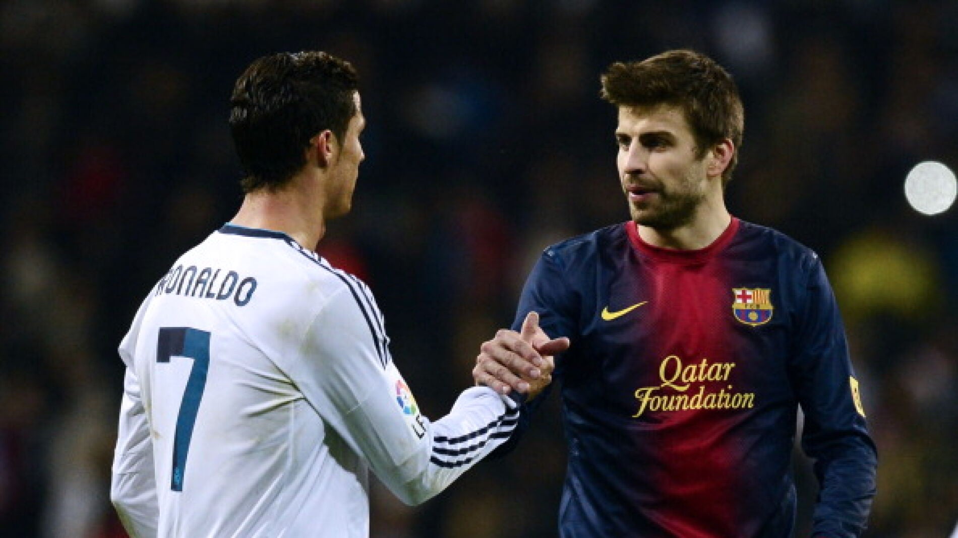 Cristiano Ronaldo y Gerard Piqu&eacute;, en un Cl&aacute;sico.